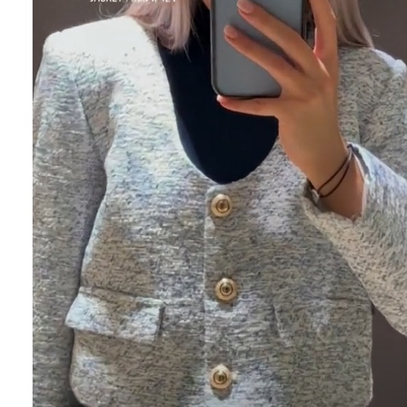 ZARA 2 PIECES MATCHING SET GOLD BUTTON TEXTURED BLAZER AND GOLD BUTTON SHORTS - Picture 9 of 12